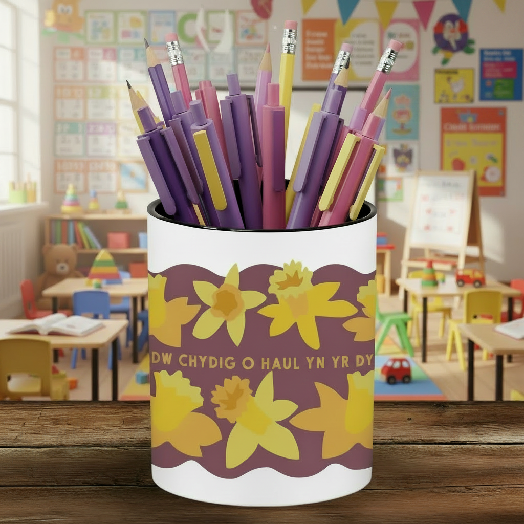 Little Minds Purple Pen pot