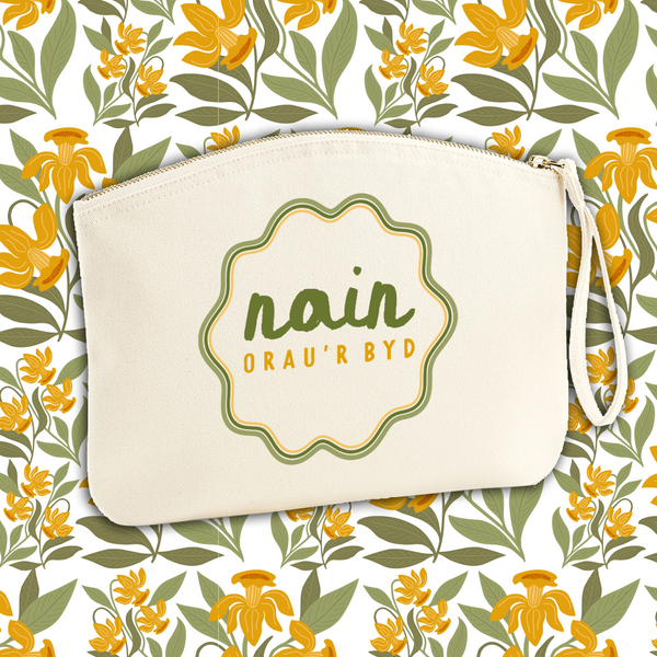 Nain Orau'r Byd Daffodil Bloom Accessory Purse