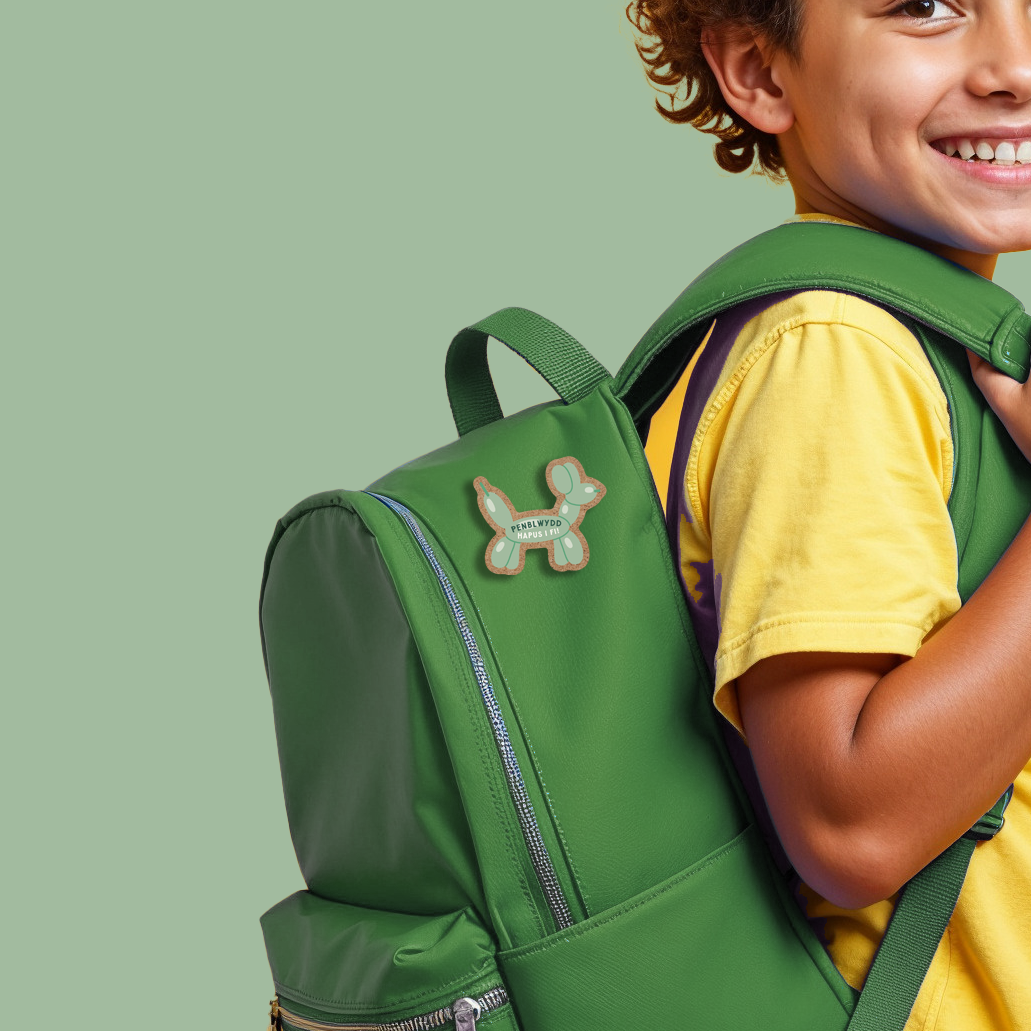 Green balloon dog Birthday pin badge