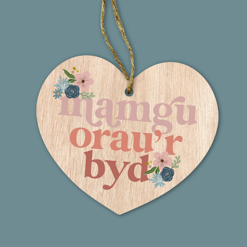 Mamgu Heart Wooden Gift Decoration